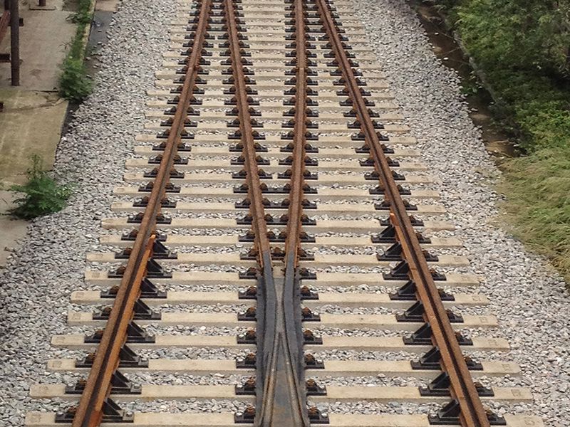 铁路道岔生产厂家告诉你道岔常见的故障有哪些？